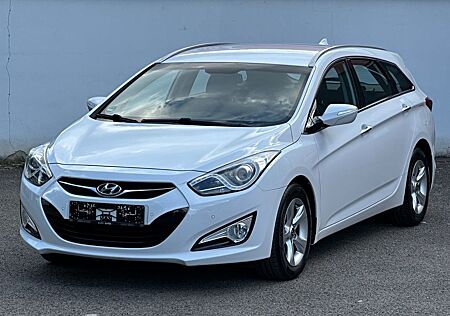 Hyundai i40 cw FIFA World Cup Edition *Aut.*Navi*Kamera*