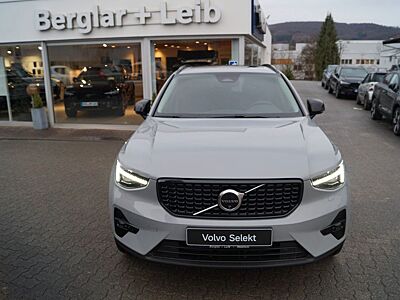 Volvo XC40 B3 Benzin 2WD Plus Dark DKG/Leder/Panorama
