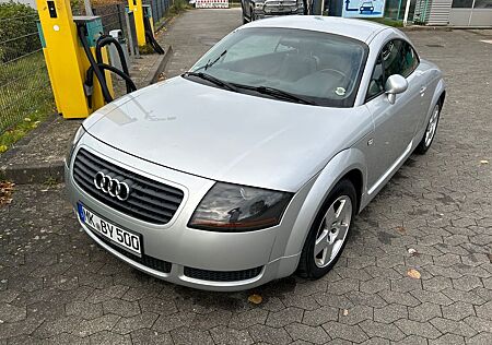 Audi TT Coupe 1.8T 132 kW -