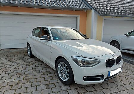 BMW 118i Sport Line