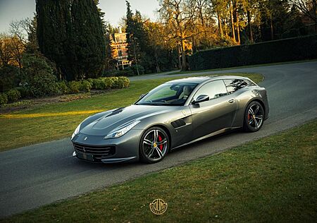 Ferrari GTC4Lusso 6.3 V12