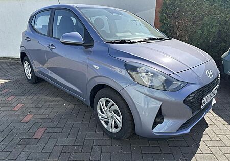 Hyundai i10 1.2 Comfort in versch. Farben Klima Navi