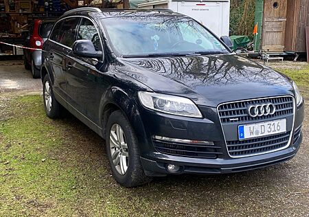 Audi Q7 3.0 TDI (DPF) quattro tiptronic -