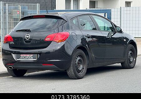 Opel Astra J Design Edition*KLIMA*SHZ*PDC*6 GANG*TÜV