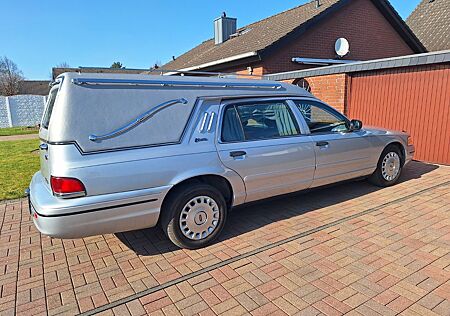 Ford Crown Victoria Leichenwagen, LKW Zulassung
