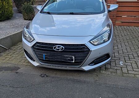 Hyundai i40 1.7 CRDi 104kW blue Premium Premium