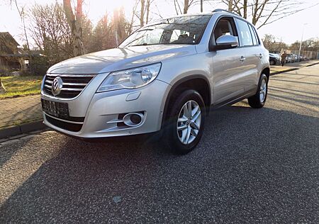 VW Tiguan Volkswagen Trend & HU 2,27