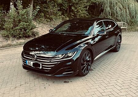 VW Arteon Volkswagen Shooting Brake R-Line DSG 4MOTION