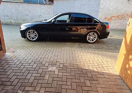 BMW 318i -