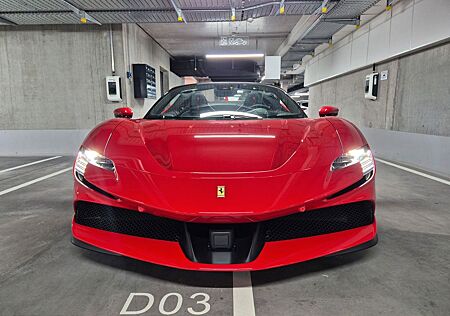 Ferrari SF90 Spyder / 2025 / Rosso Corsa / 80KM / LIFT