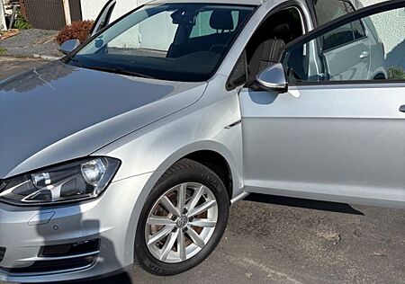 VW Golf Volkswagen 1.2 TSI DSG BMT LOUNGE, Sitzheizung