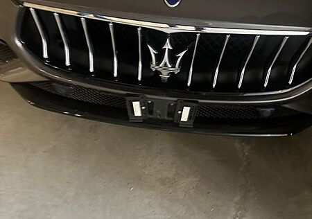 Maserati Ghibli 3.0 V6 Diesel Automatik -