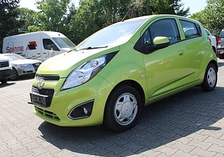 Chevrolet Spark 1.0 LT