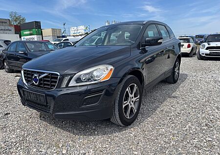 Volvo XC 60 Summum ,Leder,Navi,Panoramadach !