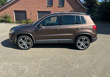 VW Tiguan Volkswagen 2.0 TDI 130kW 4MOT BMT Track & Style ...