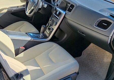 Volvo V60 D3 Geartronic Kinetic Kinetic