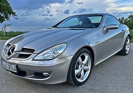 Mercedes-Benz SLK 350 SLK350 Tüv+Au Neu Scheckheft Xenon Tempomat