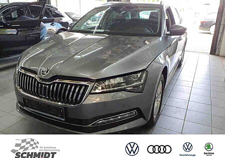 Skoda Superb Combi 2.0TDI DSG Style AHK Navi LED 360°