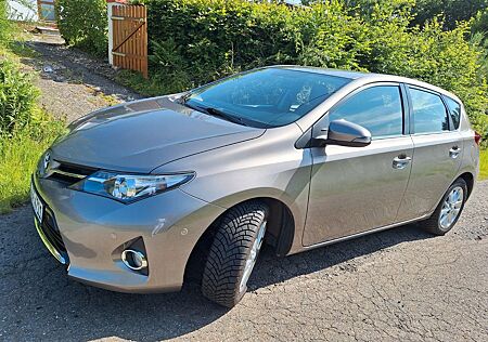 Toyota Auris START Edition 1,6-l-Valvematic START E...