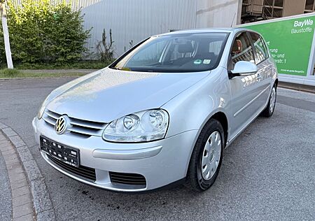 VW Golf Volkswagen V Lim. Trendline Klima* 1.6