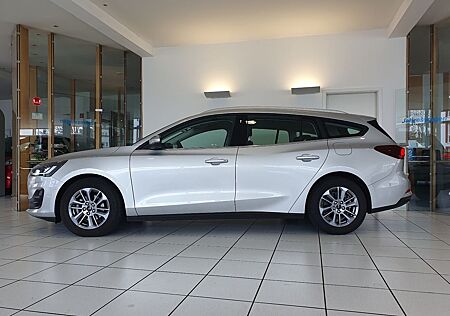 Ford Focus 2023 - FAMILIENKOMBI EXTREMSPARER. ALLE PAKETE !