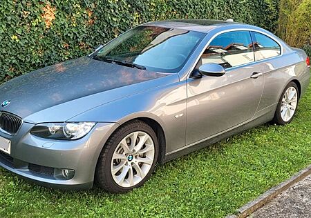 BMW 335i Coupé / Type 392C / WB71 Vers.02 / E92