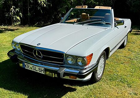Mercedes-Benz SL 560 - Classic Data 2+