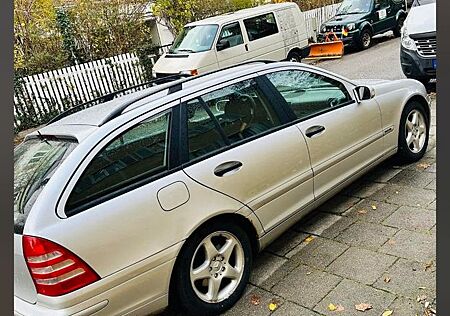 Mercedes-Benz C 200 KOMPRESSOR T CLASSIC Classic