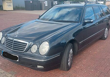 Mercedes-Benz E 320 T 4MATIC AVANTGARDE Avantgarde
