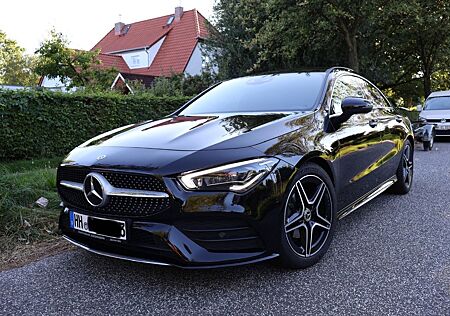 Mercedes-Benz CLA 180 - AMG Paket, MULTIBEAM LED, Pano, HU NEU