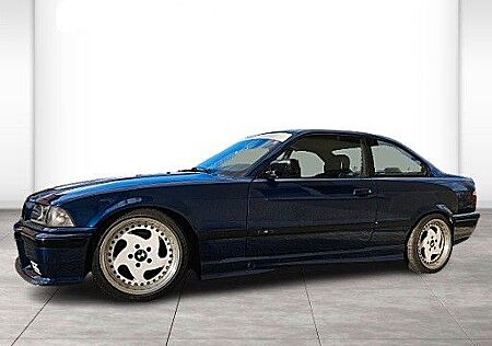 BMW 328i Coupe