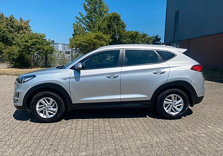 Hyundai Tucson 1.6 2WD **Ahk*Klima*Navi*Alu**