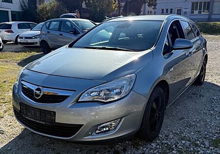 Opel Astra J Sports Tourer Innovation