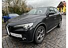 Alfa Romeo Stelvio 2.2 Diesel 16V Ti AT8-Q4 Panorama Assist