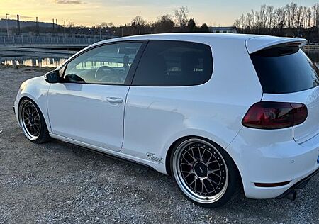 VW Golf Volkswagen 2.0 TSI GTI GTI