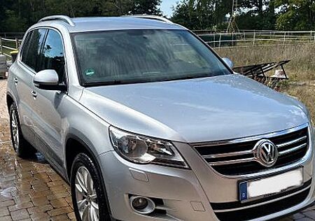 VW Tiguan Volkswagen 1.4 TSI BlueMotion I TÜV neu l 8-fach bereift