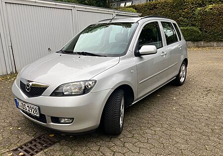 Mazda 2 , ideal für Anfänger, Automatik, 1.4 16V Excl.