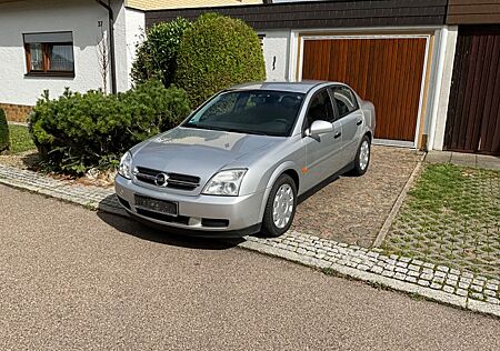 Opel Vectra 2.2 -