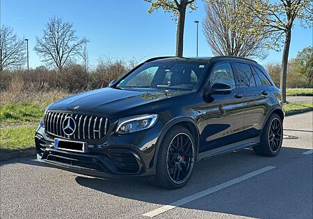 Mercedes-Benz GLC 63 AMG GLC 63S AMG 4MATIC+| AHK LED PANO