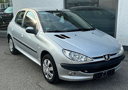 Peugeot 206 1.4 Grand Filou 75!KLIMA!TÜV!KUPPLUNG NEU