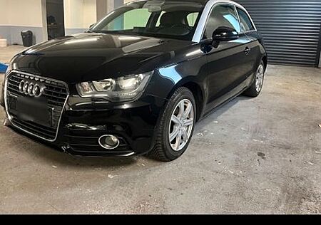 Audi A1 1.2 TFSI Attraction Attraction