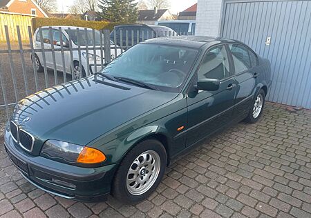 BMW 318i -