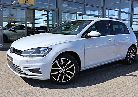 VW Golf Volkswagen VII Lim. Comfortline NAVI-CAM-ACC-LED-SHZ