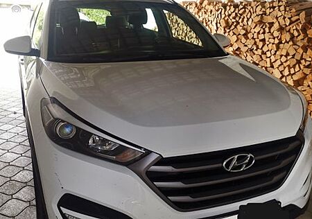Hyundai Tucson 1.6 GDi *Navi*Scheckheft*13.500km*