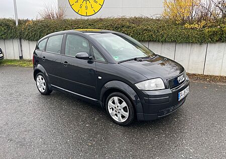 Audi A2 1.4 - 8-Fach bereift