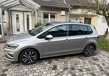 VW Golf Sportsvan Volkswagen 1.5 TSI ACT OPF 110kW DSG UNI...