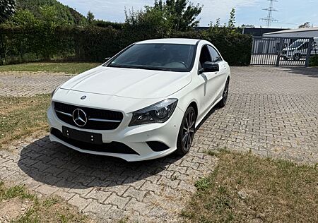 Mercedes-Benz CLA 200 AMG Line AMG Line