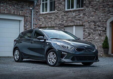 Kia Cee'd / Ceed 1.4 T-GDI DCT Vision Vision