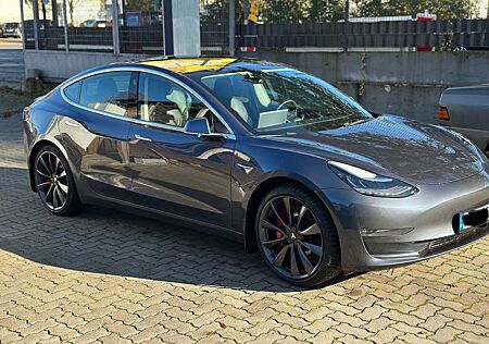 Tesla Model 3 Performance - Allradantrieb mit Dual...