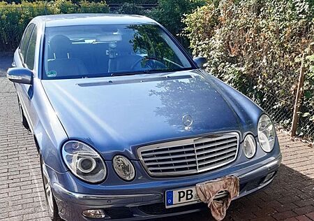 Mercedes-Benz E 200 KOMPRESSOR ELEGANCE W211 1.Hd. Rentner